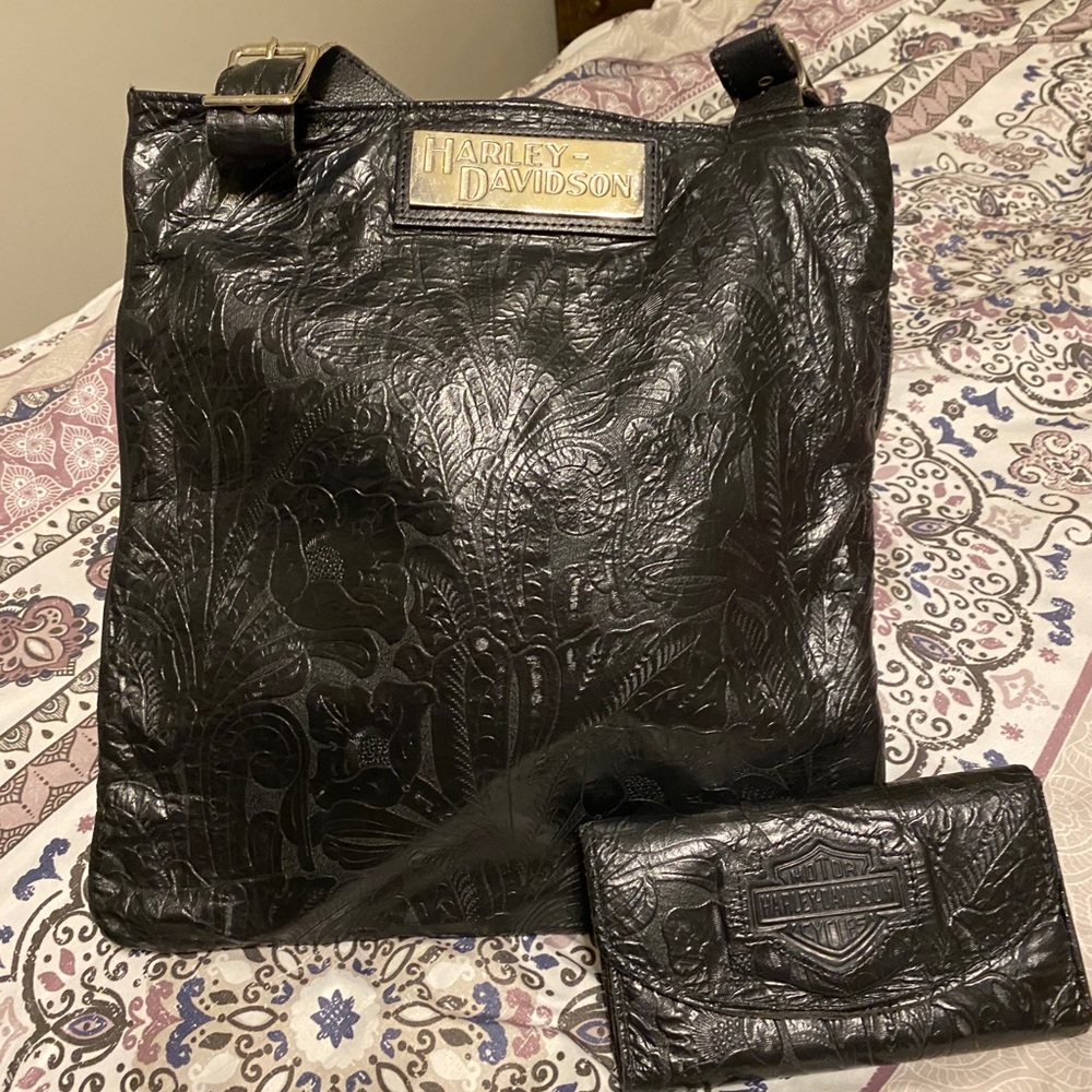 Harley Davidson purse and wallet